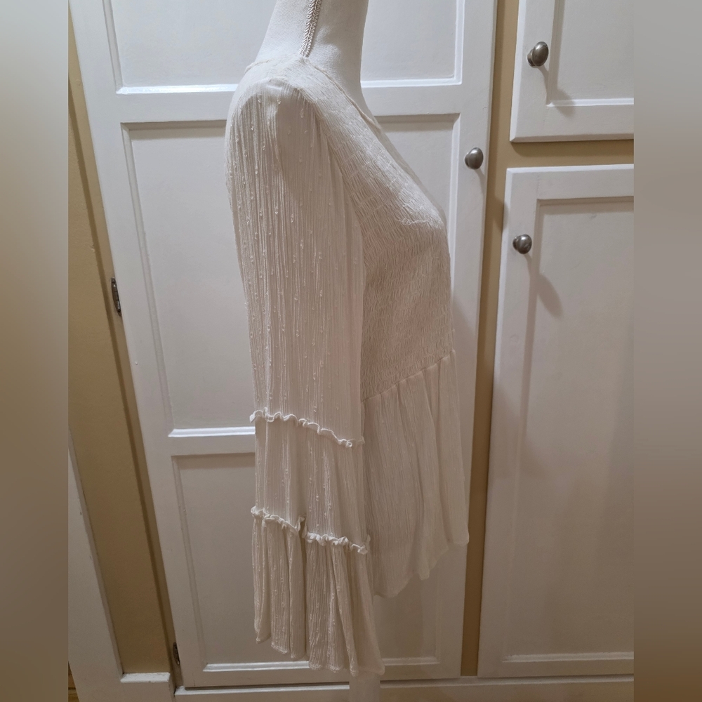 American Eagle Elegant Cream Peplum Bottom Women's Top - Picture 8 of 14